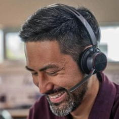 Poly Brezžične Bluetooth slušalke Plantronics Voyager Focus 2 UC USB-C črne (214432-01) 77Y88AA