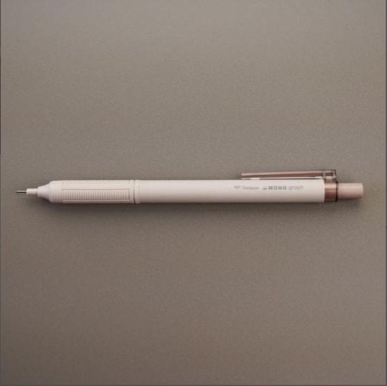Tombow MONO graph Lite Mehanski svinčnik - dimno rjave barve z 0,5 mm ohišjem