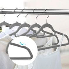 Severno Komplet žametnih obešalnikov MAGIC VELVET 20 kosov sive barve