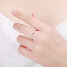 MOISS Minimalistični srebrni prstan R0002020 (Obseg 57 mm)
