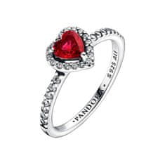 Pandora Romantičen srebrn prstan z rdečim kristalom 198421C02 (Obseg 58 mm)