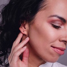 Vuch Minimalistični jekleni uhani Irakli Rose Gold