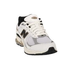 New Balance Čevlji bela 40 EU 2002