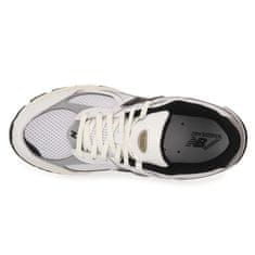 New Balance Čevlji bela 40 EU 2002