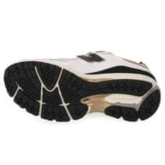New Balance Čevlji bela 40 EU 2002