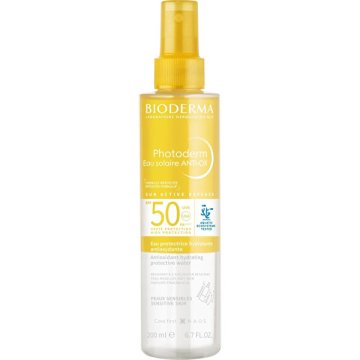 Bioderma Vlažilna zaščitna voda SPF 50 Photoderm (Antioxidant Hydrating Protective Water) 200 ml