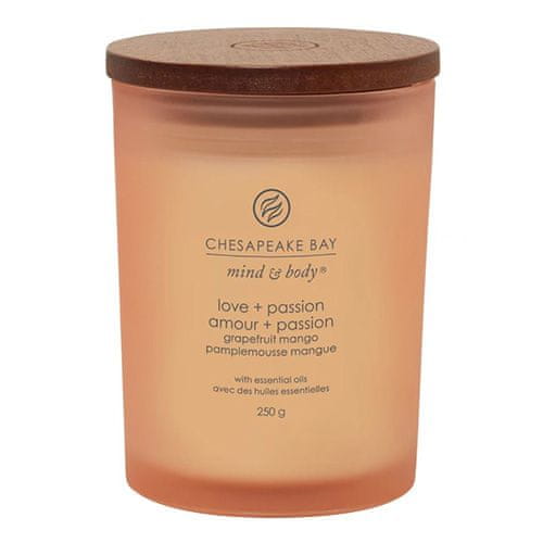 Svíčka Chesapeake Bay Candle střední, Love & Passion, Láska a vášeň, grapefruit a mango, 250 g