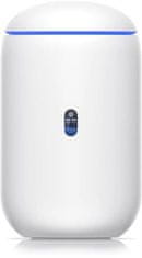 Ubiquiti UniFi Dream Router Wi-Fi6, 802.11ax, 4x LAN, 1x WAN, WPA3, 4x4 MU-MIMO, OFDMA, 2x izhod PoE, bela