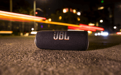 JBL Flip 6 originalni prenosni bluetooth zvočnik - črn