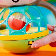 Oball Veččutna igrača Grab &amp; Giggle Monkey 6m+
