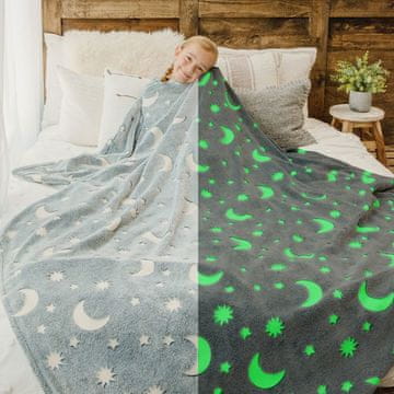 Cool Mango Magična otroška odeja, ki se sveti v temi, z motivom zvezd in lune, ponoči ustvari čudovito svetlobo, velika svetleča oddeja,izjemno mehka in topla,najboljša oddeja za otroke, 1+1 gratis – Glowblanket