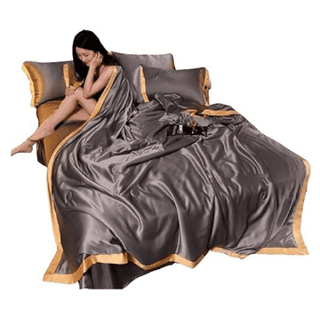 HOME & MARKER® Satenska odeja (150x200cm) | SILKSTAR
