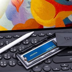 slomart ADATA LEGEND 700 M.2 512 GB PCIe 3.0 SSD, 2000 MB/s Branje, 1600 MB/s Pisanje, 3D NAND, NVMe, Zanesljivost in Hitrost