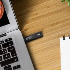 slomart ADATA SC610 USB ključek 2 TB, USB Type-A 3.2 Gen 2, črn, hitrost branja do 550 MB/s, plastika, trajnostna skladnost