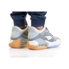 Nike Čevlji siva 45.5 EU Jordan Point Lane PL