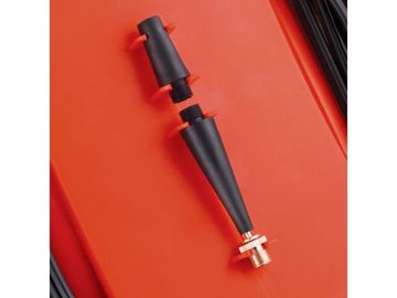 slomart Kompresor za avto Black&Decker ASI200-XJ z LED svetilko in avtomatskim izklopom, rdeč, napajanje iz cigaretne vtičnice, 12V.