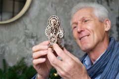 UGEARS 3D lesena mehanska uganka Steampunk ura