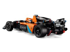 LEGO LEGO TECHNIC 42169 McLaren Formula E Team - Model za sestavljanje za otroke od 9 let naprej, 452 delov