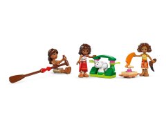 LEGO LEGO DISNEY 43270 Moanina avantura s kanujem - Set z 529 kosi, 3 figurice, za otroke od 6. leta dalje