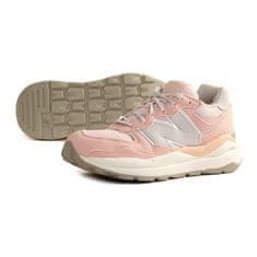 New Balance Čevlji roza 38.5 EU 5740