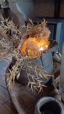 Ljubki dom LED božični okras z vrvjo iz jute, zlat, premer 12 cm