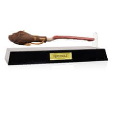 Epee Pero, ki levitira metlo Harryja Potterja Kroglasta strela
