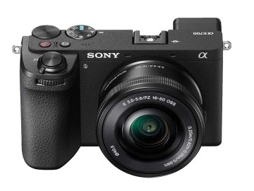 Sony ILCE-6700 α brezzrcalni digitalni fotoaparat, s senzorjem APS-C, z objektivom SELP1650 (ILCE6700LB.CEC)