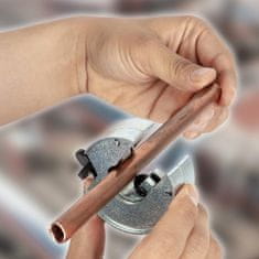 Netscroll Univerzalni ročni rezalnik za cevi, za bakrene, aluminijaste, jeklene ali PVC cevi, za gladke in čiste reze, izdelan iz kakovostnega industrijskega jekla, PipeCutter
