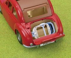 Sylvanian Families Družinski potovalni avtomobil rdeče barve z otroškim vozičkom in avtosedežem