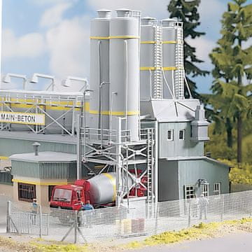 Piko Avtentična izdaja Stranska stavba z betonskimi zabojniki - 61131