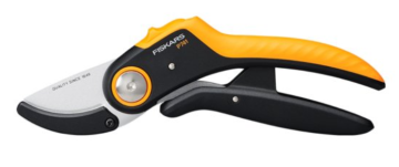 Fiskars škarje P741 Plus PowerLever (1057171)
