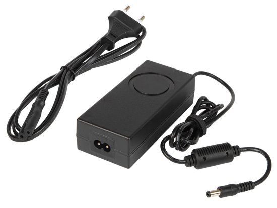 Blow 4289# Napajalnik za prenosni računalnik toshiba19v/3,42a+kabel 5,5x2,5 mm + USB