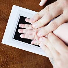 slomart DA83B Odtis stopala z odtisom roke, ki ne pušča sledi 10x15,3 cm roza