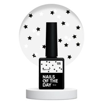 shumee NAILSOFTHEDAY Zabaven nadlak 05 - prozoren nadlak z belimi in črnimi zvezdicami, nelepljiva plast, 10 ml.