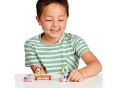 TM Toys  Bluey in Bingo Komplet figuric za vožnjo s skuterjem, figurice za otroke 3+