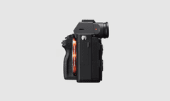 Sony ILCE7R M3 brezzrcalni digitalni fotoaparat