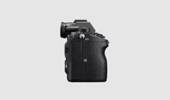 Sony ILCE7R M3 brezzrcalni digitalni fotoaparat