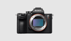 Sony ILCE7R M3 brezzrcalni digitalni fotoaparat