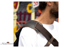 Alaskan Maker TORBA Messenger grafitno črne barve AMMESS-CH