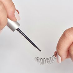 KISS Super Stick 5-Day Extended Wear (Strip Lash Adhesive) 4,8 g Črna