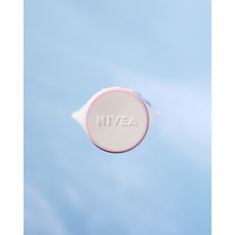 Nivea Hranilna dnevna krema za suho kožo SPF 15 Essential (hranljiva dnevna krema) 50 ml