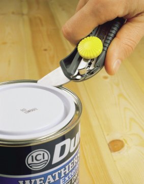 Stanley NOŽ Z REZILOM 18 MM z etuijem Stanley STHT7-10220