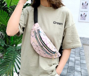 Camerazar Bolečna torbica z geometrijsko ohišje, odsevna, prijeten na dotik, 28x14x2 cm