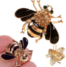 For Fun & Home Elegantna zlata broška v obliki čebelice, okrašena z zirkoni, iz bižuterske zlitine, 3 cm x 2,5 cm