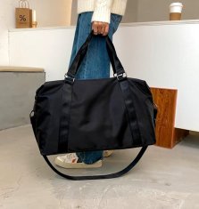 Camerazar Prostorna potovalna torba za trening, črna, vodoodporen najlon, 51x30x21 cm