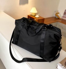 Camerazar Prostorna potovalna torba za trening, črna, vodoodporen najlon, 51x30x21 cm
