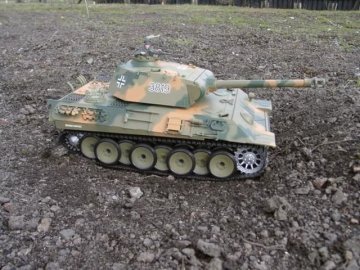 shumee 3819-1-2.4 Nemški Panther 2.4 GHz 1:16 Camo - V.4
