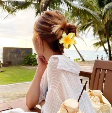 Camerazar Kombinacija 3 zatičev za lase z rožnatim motivom - rumene plažne