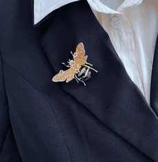 Camerazar Elegantna emajlirana broška s cvetjem in cirkoni, srebrna