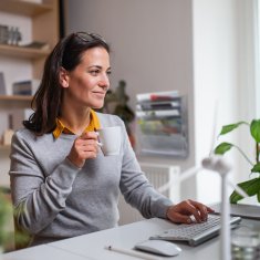 UNBRANDED Stensko držalo za revije 